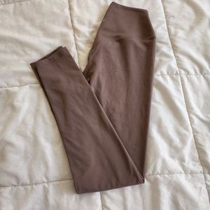 Balance Athletica Cloud Leggings in Taupe Size M